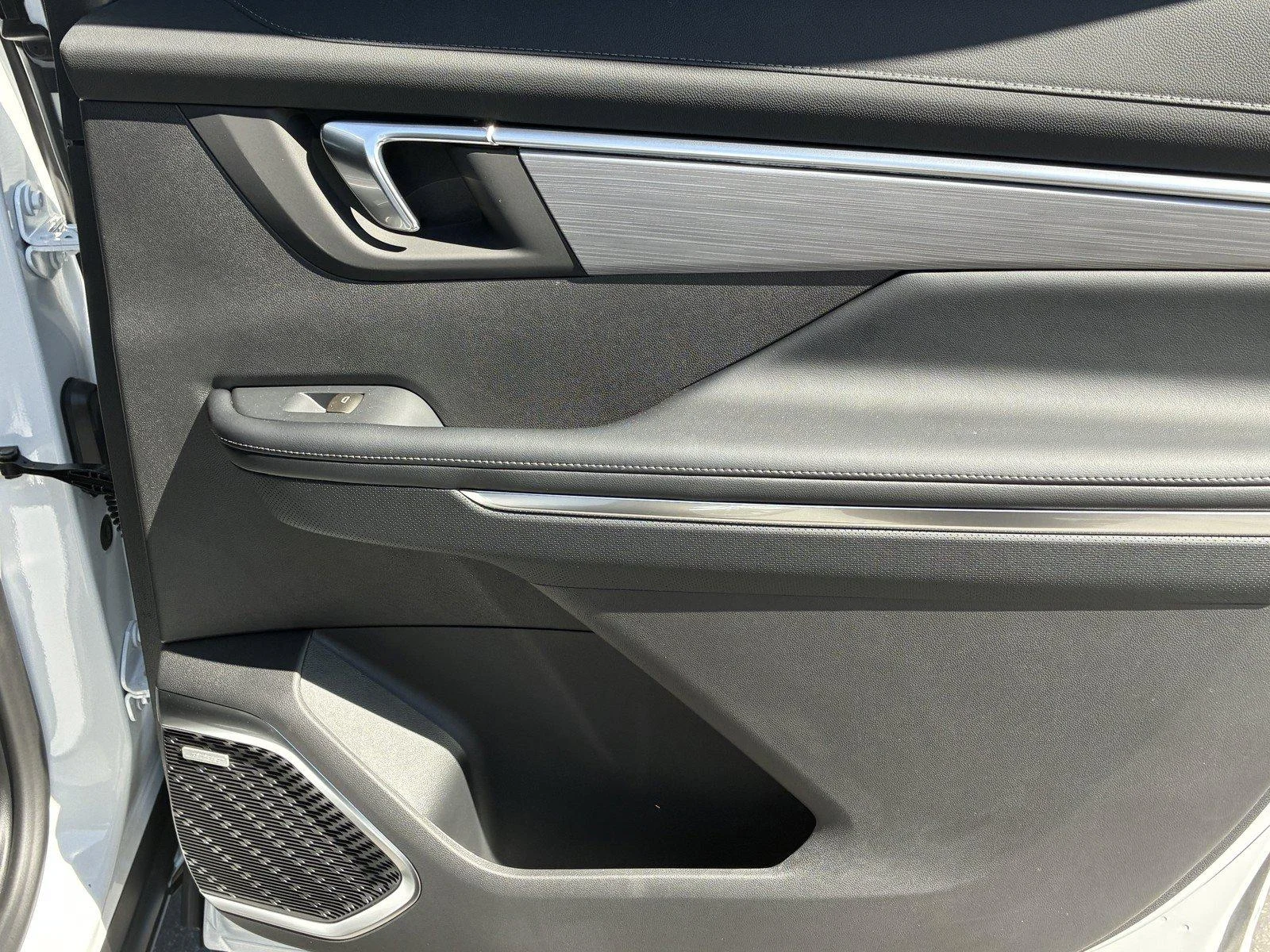 New 2027 Summit White Buick Preferred image 12