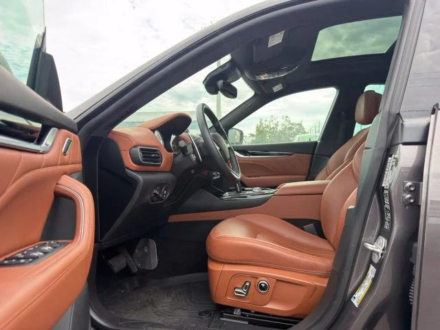 Certified Used 2023 Grigio Maserati Modena image 5