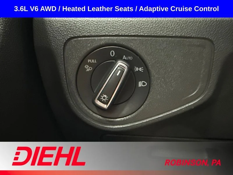 Used 2022 Gray Volkswagen 3.6L V6 SE w/Technology image 23