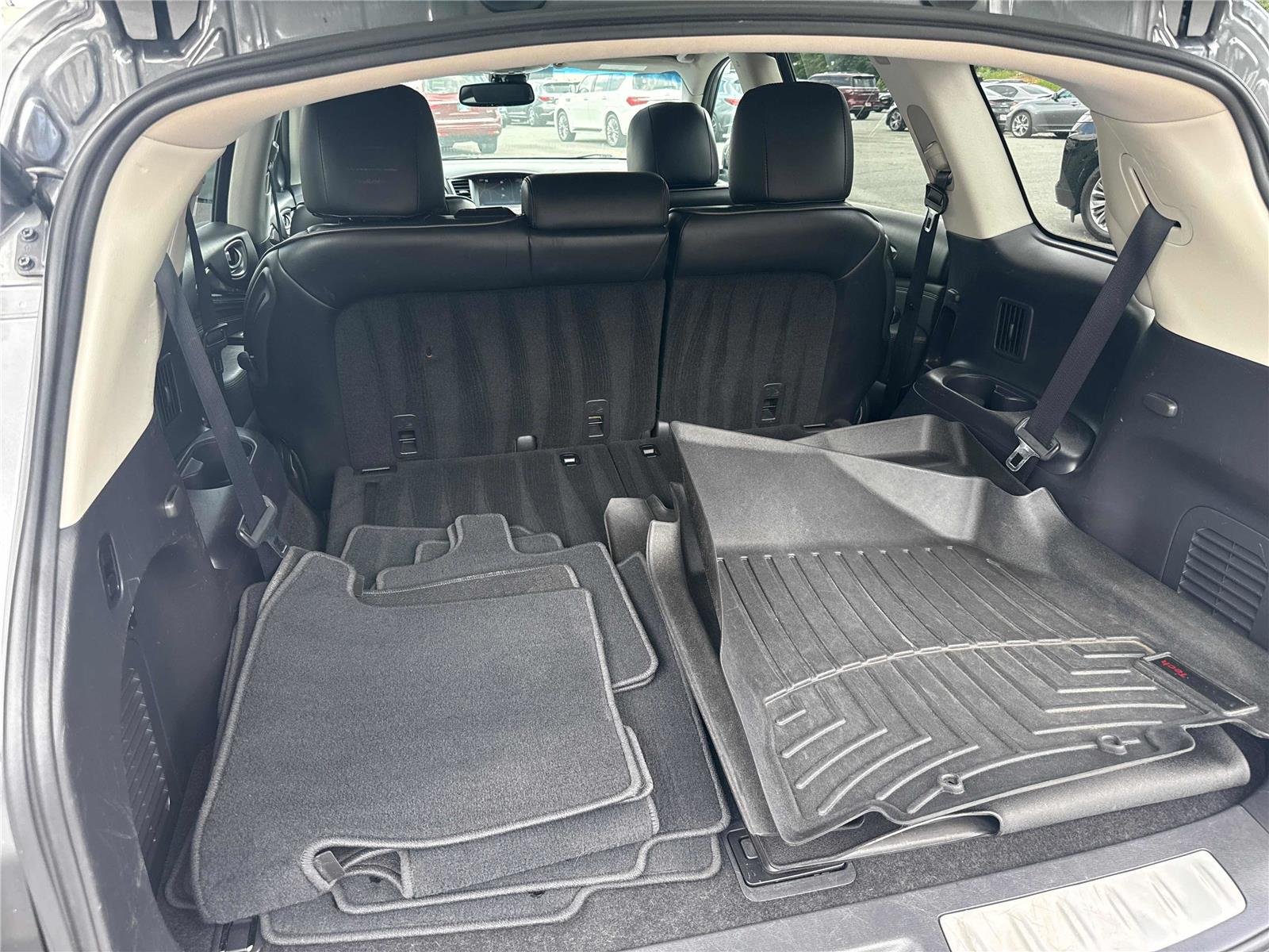 Used 2015 Graphite Shadow INFINITI  image 33