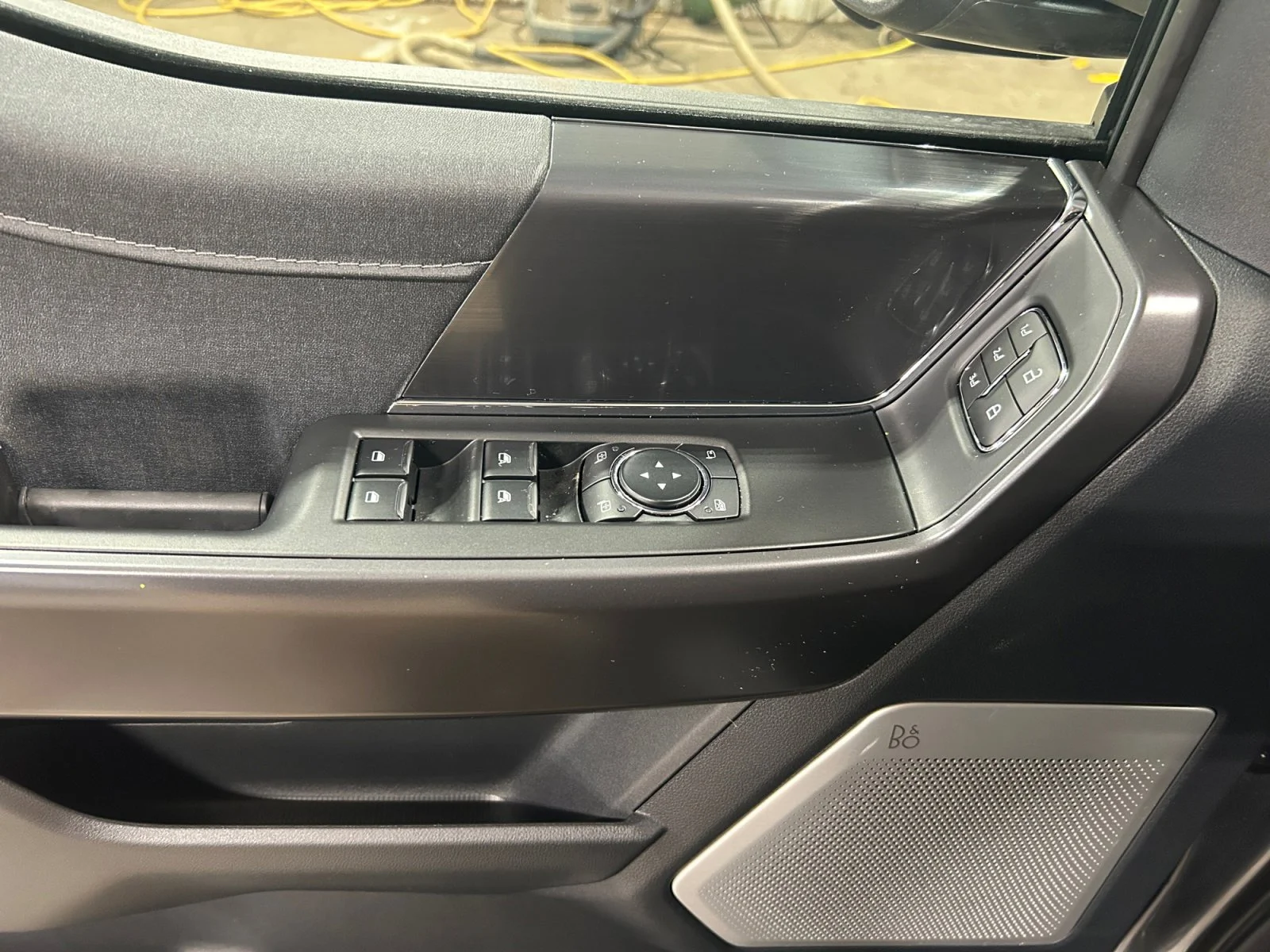 New 2026 Carbonized Grey Metallic Ford Lariat image 17