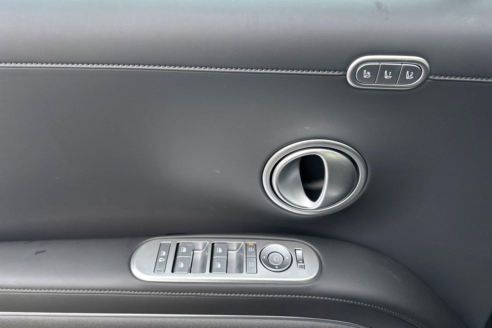 New 2026 Abyss Black Pearl Hyundai Calligraphy AWD image 40