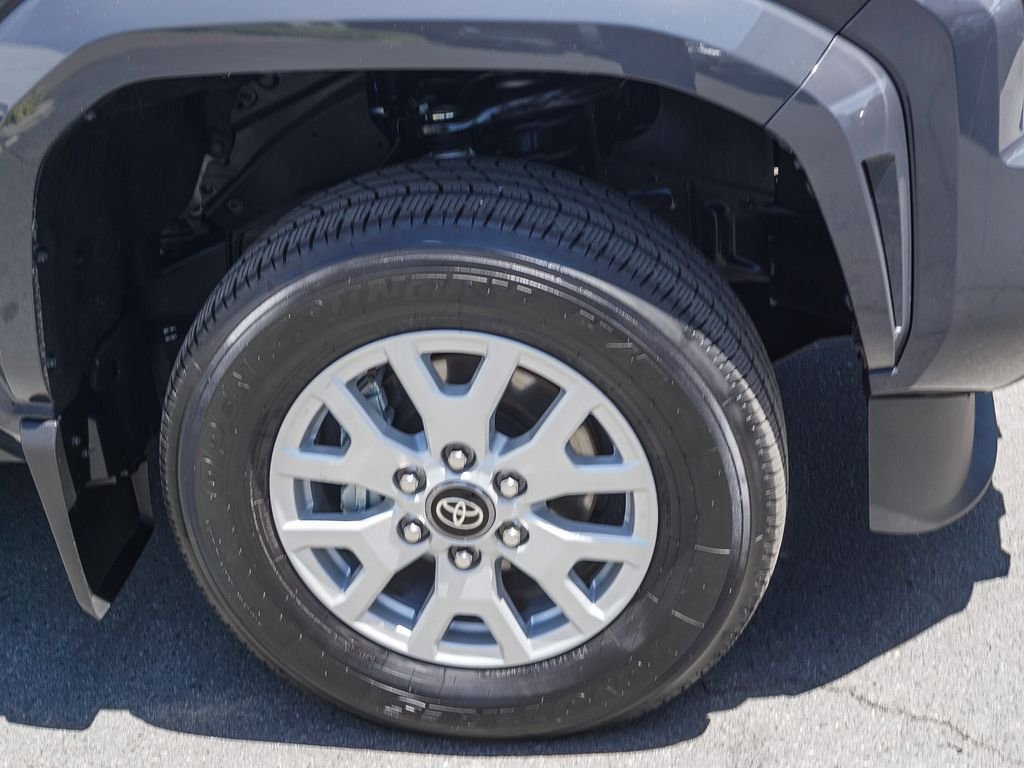 Used 2025  Toyota SR5 image 9