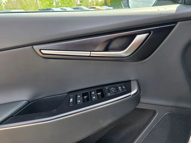 New 2026 Glacial White Pearl Kia Wind image 25