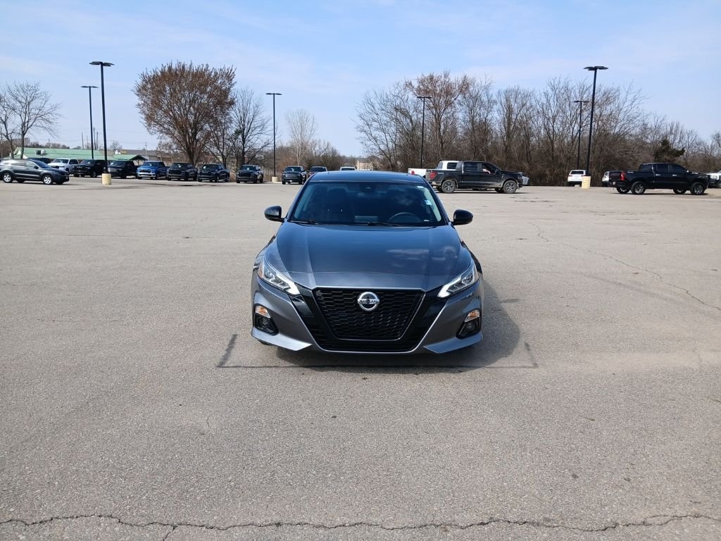 Used 2022 Nissan Altima SR with VIN 1N4BL4CV2NN359722 for sale in Morrilton, AR
