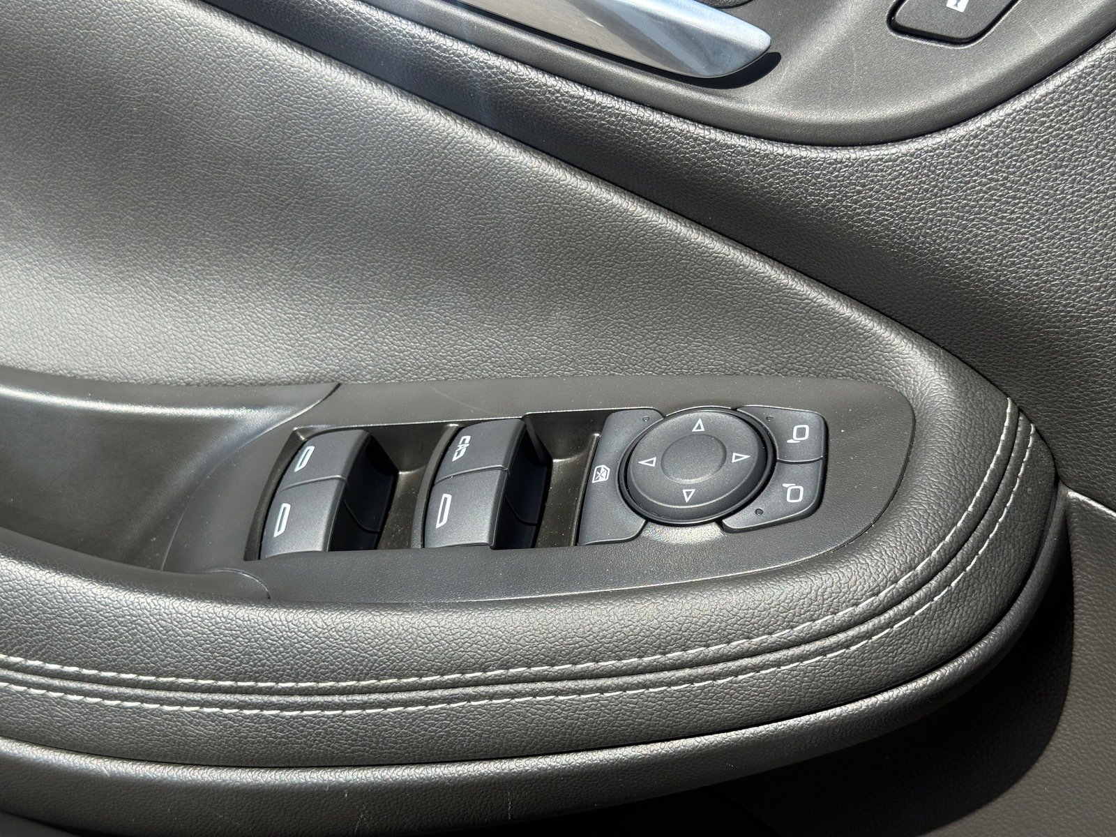 2025 Buick Encore GX Preferred - Photo 24
