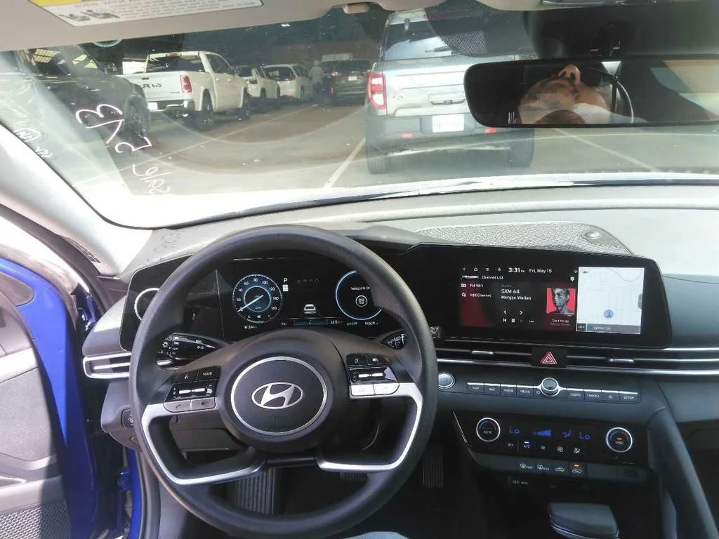 Used 2024 Blue Hyundai SEL image 5