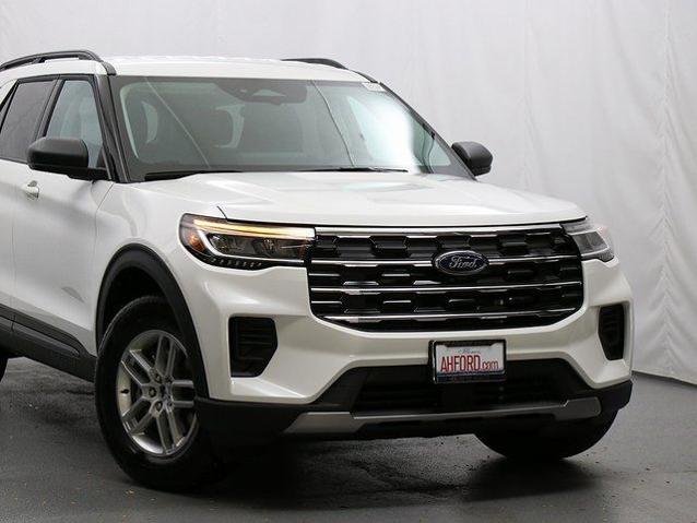 New 2026 Star White Metallic Tri-Coat Ford Active image 2
