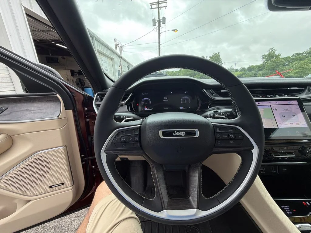 Used 2023 Red Jeep Limited image 14