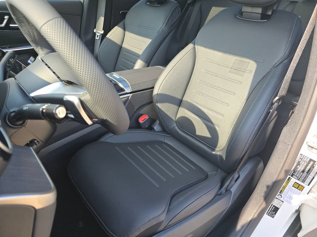 New 2026 Polar White Mercedes-Benz GLC 300 image 62