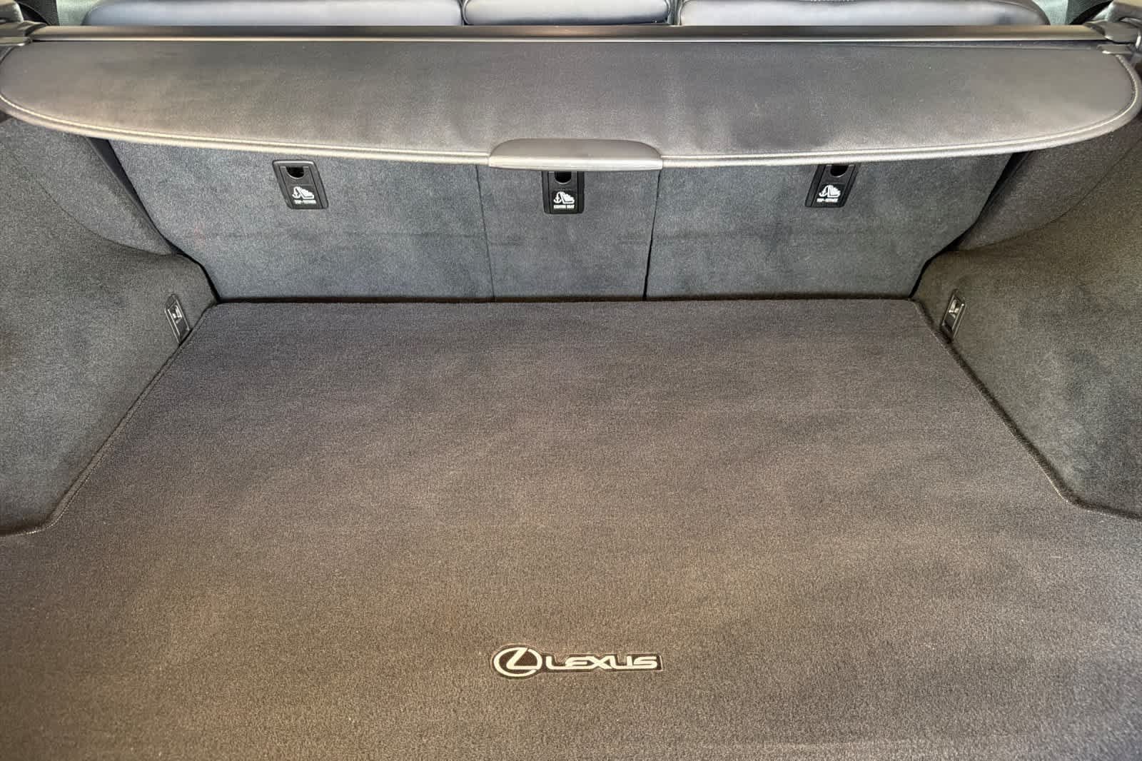 Used 2019 Matador Red Mica Lexus  image 16