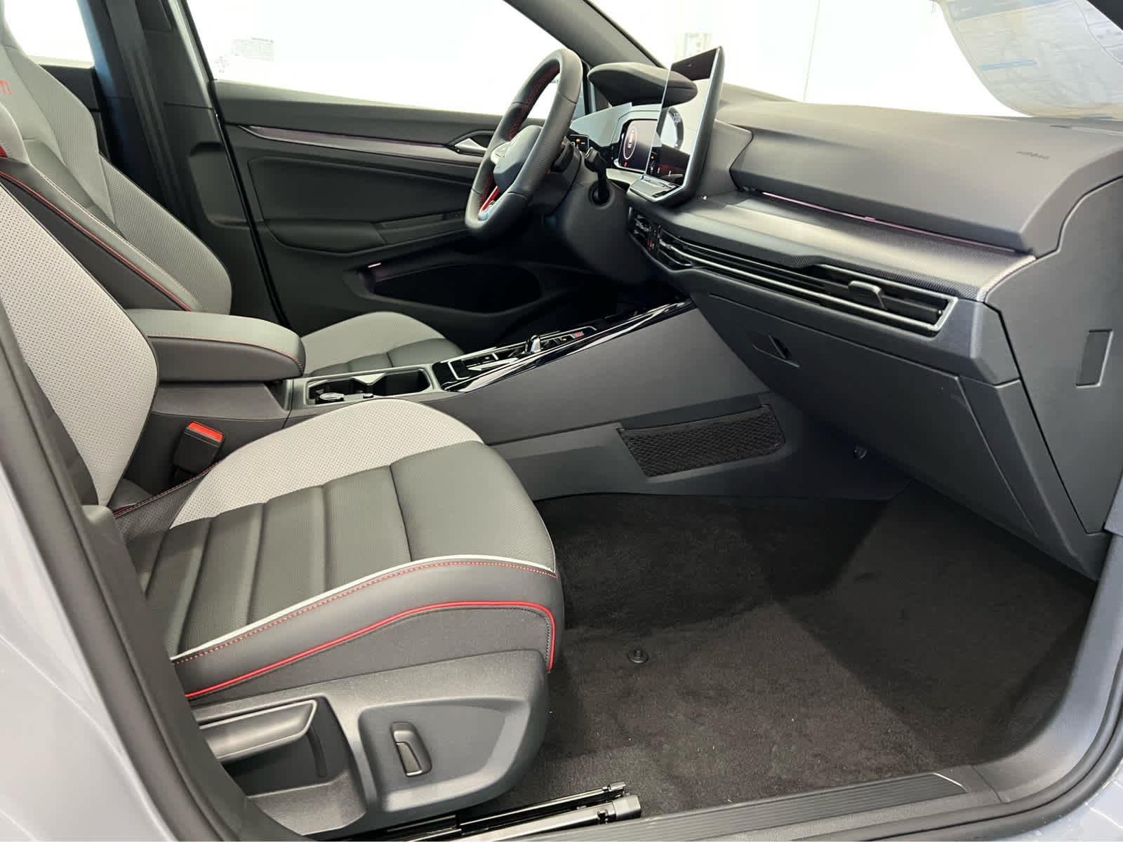 2026 Volkswagen Golf GTI SE - Photo 25