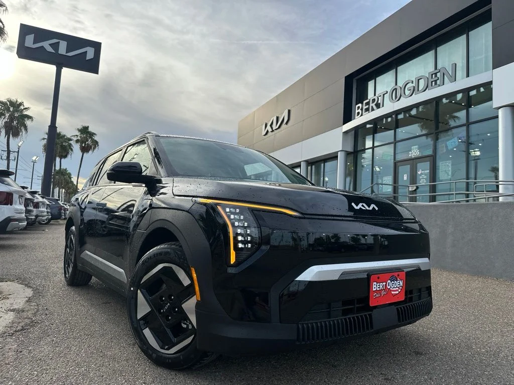 New 2027 Blue Kia  image 1