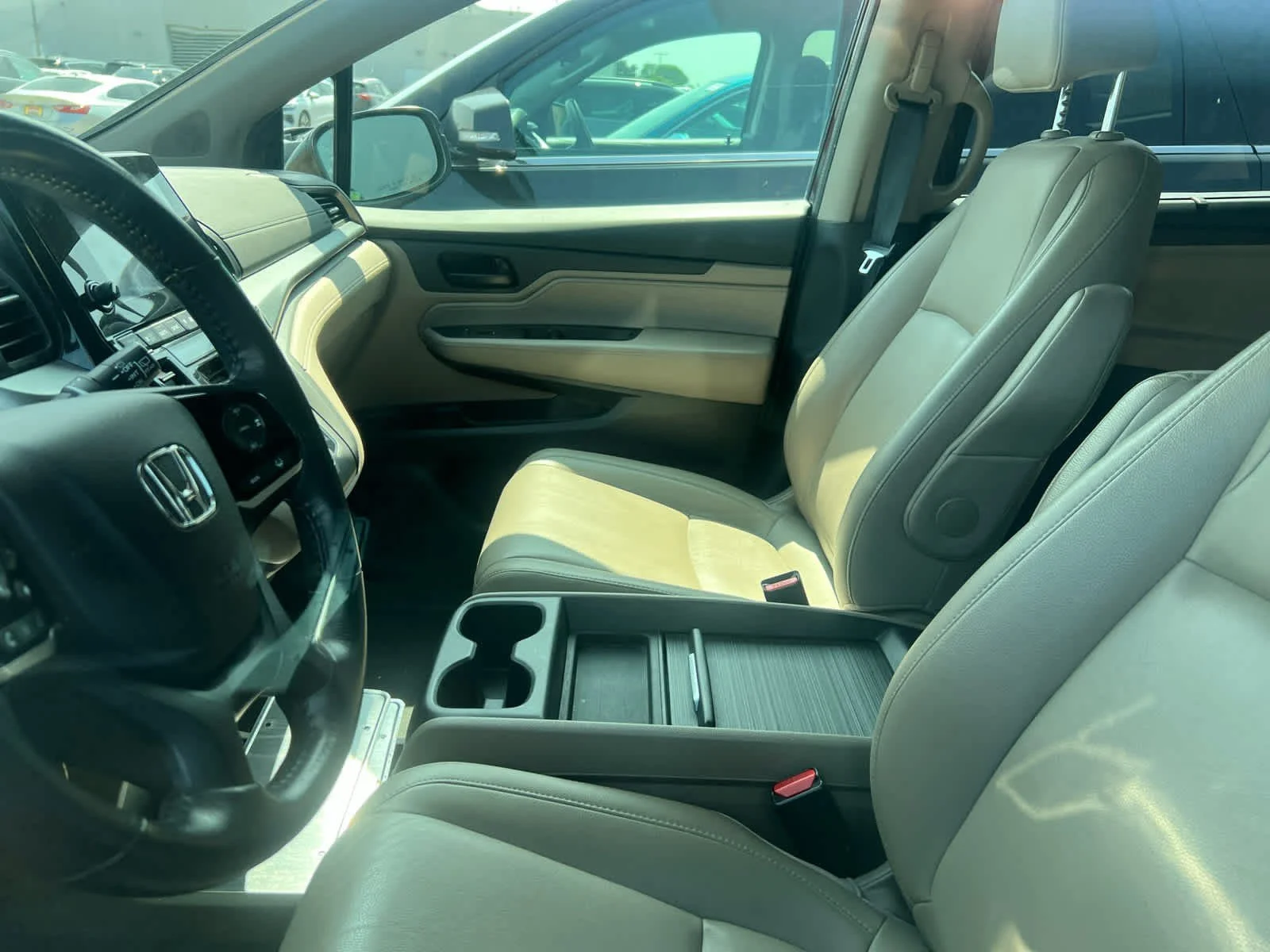 Used 2019 Deep Scarlet Pearl Honda EX-L image 6