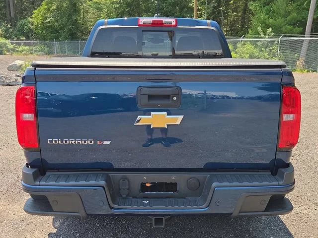Used 2019 PACIFIC BLUE METALLIC Chevrolet 4WD Z71 image 8