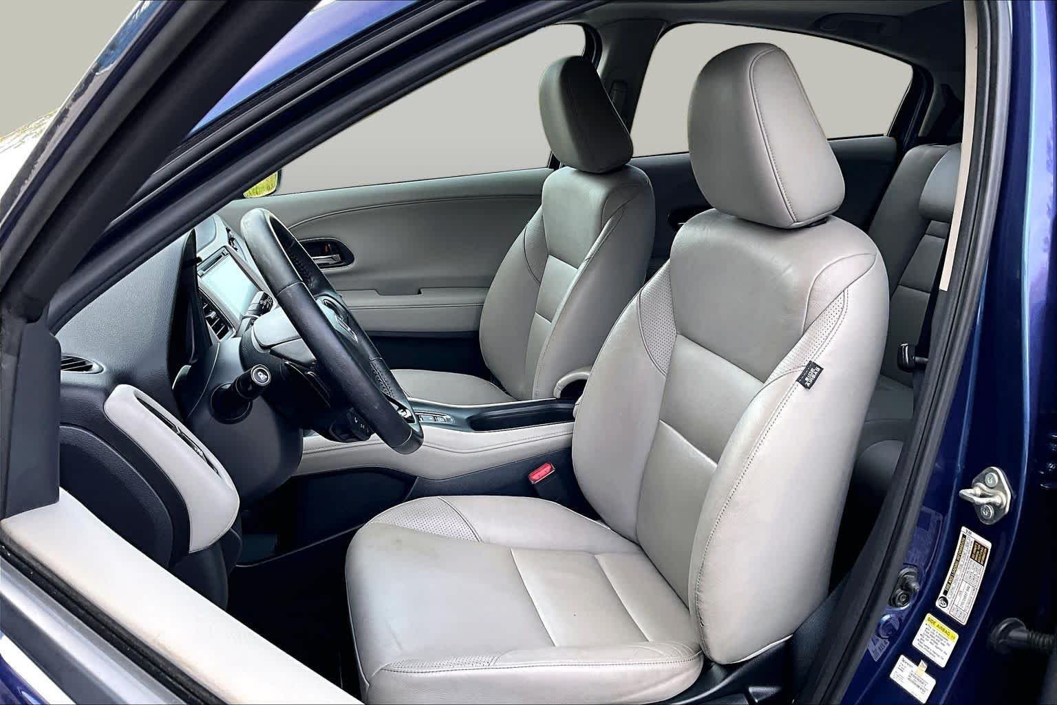 Used 2016 Alabaster Silver Metallic Honda EX-L w/Navi image 9