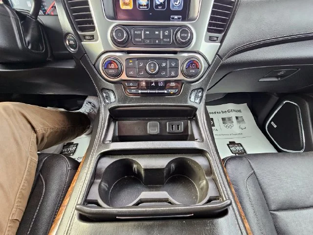 Used 2018 Silver Ice Metallic Chevrolet Premier image 13