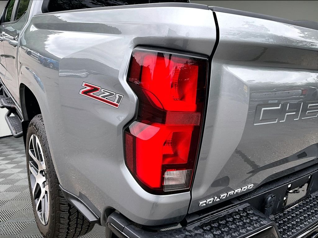 Used 2024 Sterling Gray Metallic Chevrolet Z71 image 35