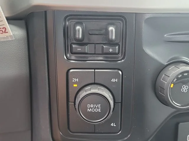 New 2026 Oxford White Ford XL image 27
