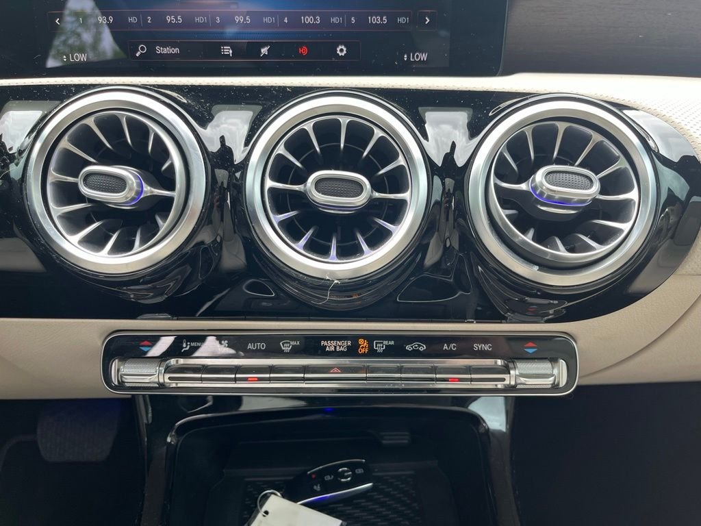 2021 Mercedes-Benz A-Class A220 - Photo 16