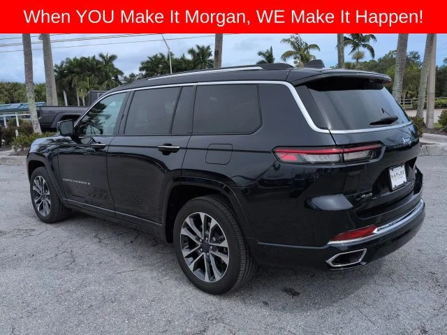 Used 2023 Black Jeep Overland image 9
