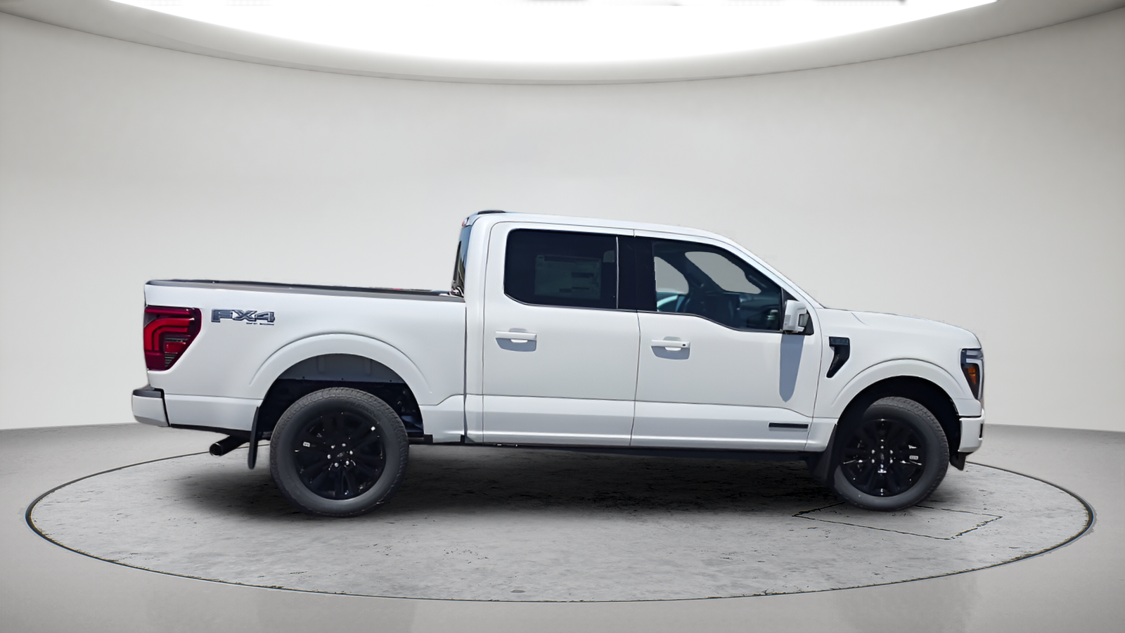 New 2026 Star White Metallic Tri-Coat Ford Platinum® image 5