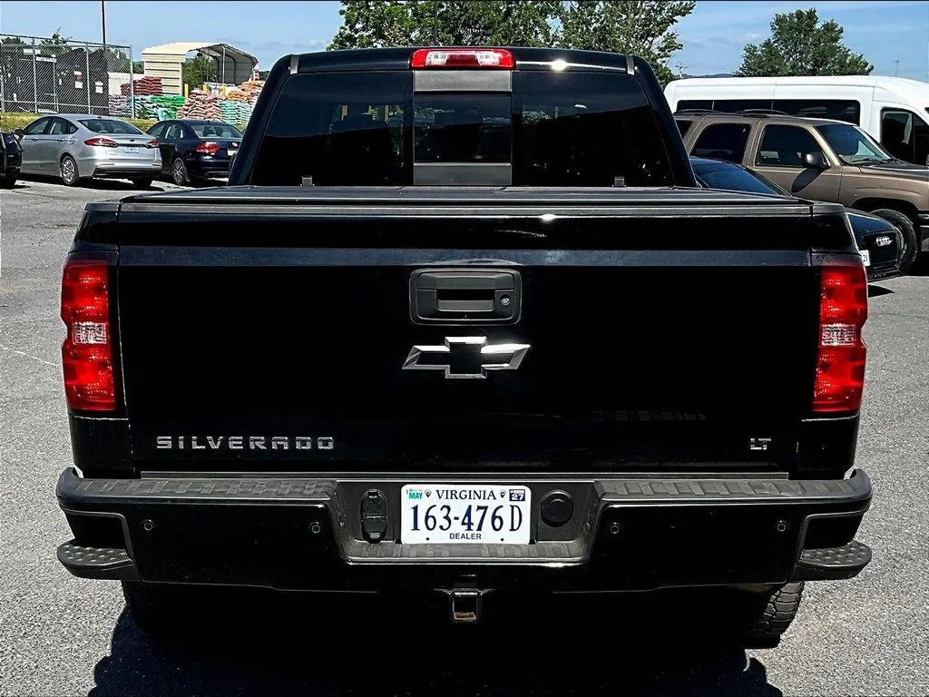 Used 2017 Black Chevrolet LT image 5