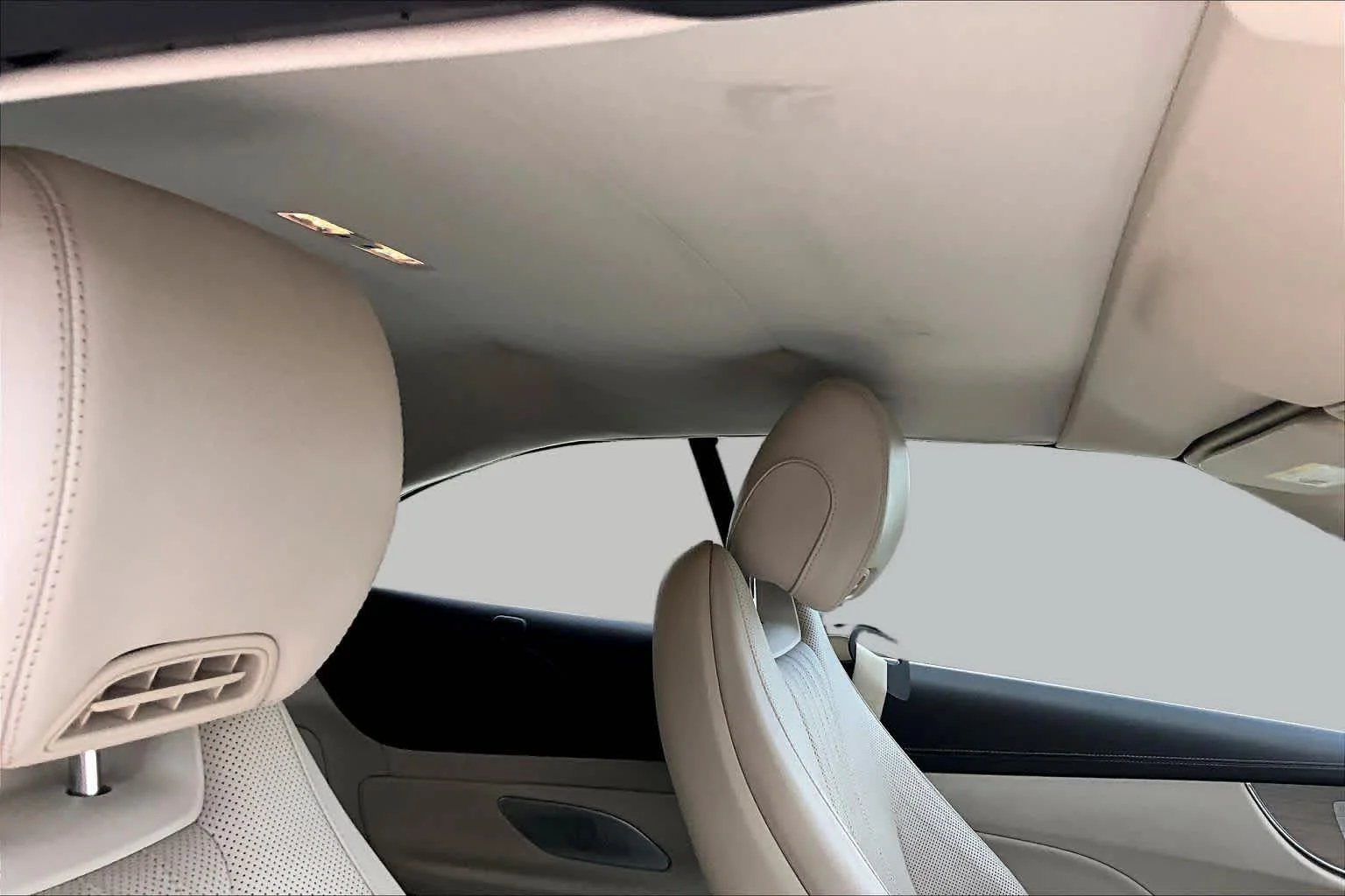 Used 2018 designo Diamond White Mercedes-Benz E 400 image 14