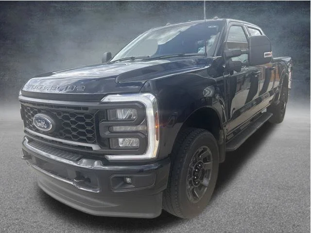 Used 2024 Blue Ford XLT image 2