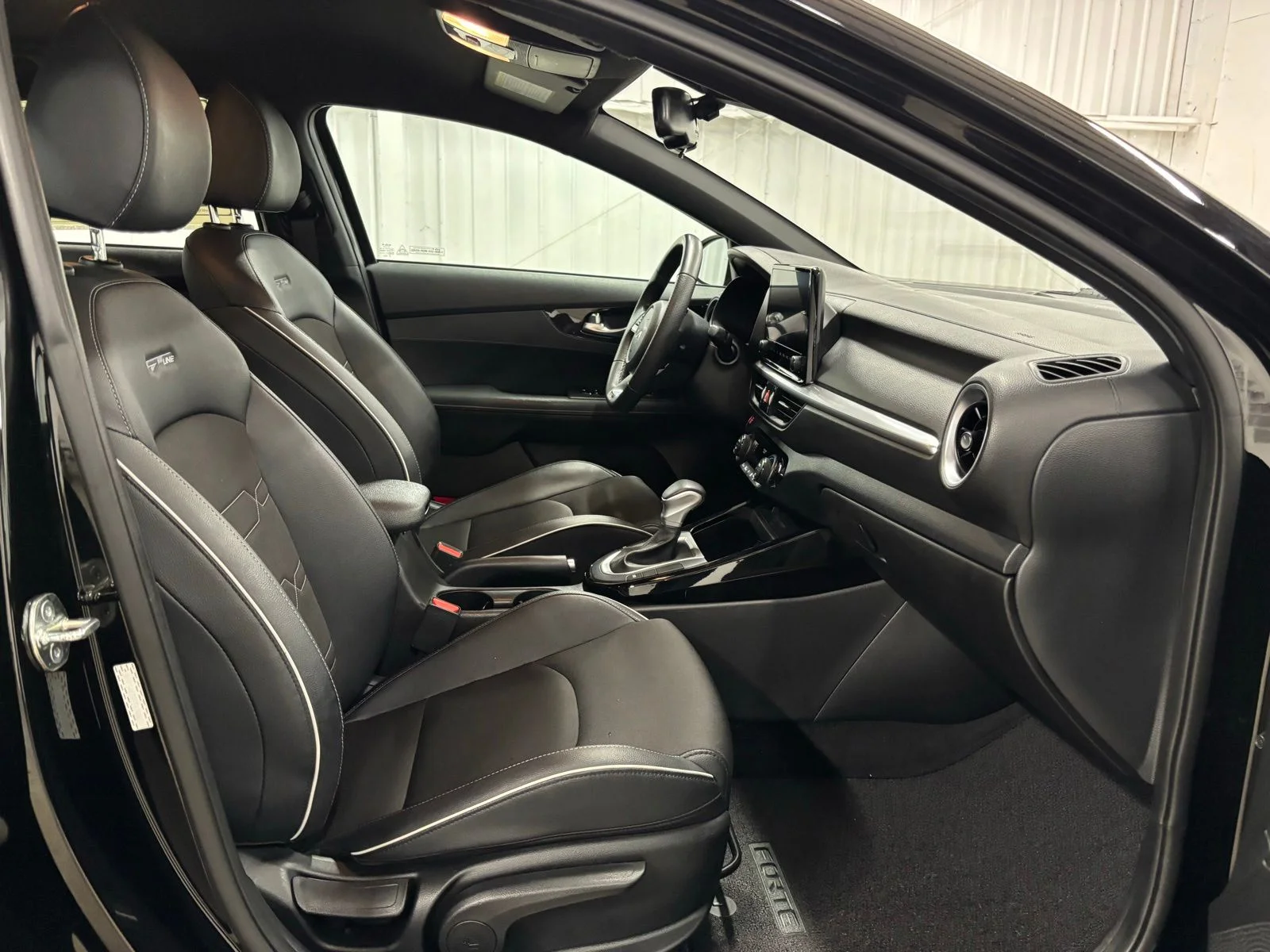 Used 2023 Black Kia GT-Line image 18