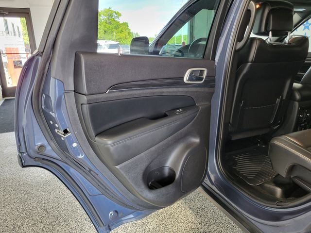 Used 2020 Blue Jeep Limited image 20