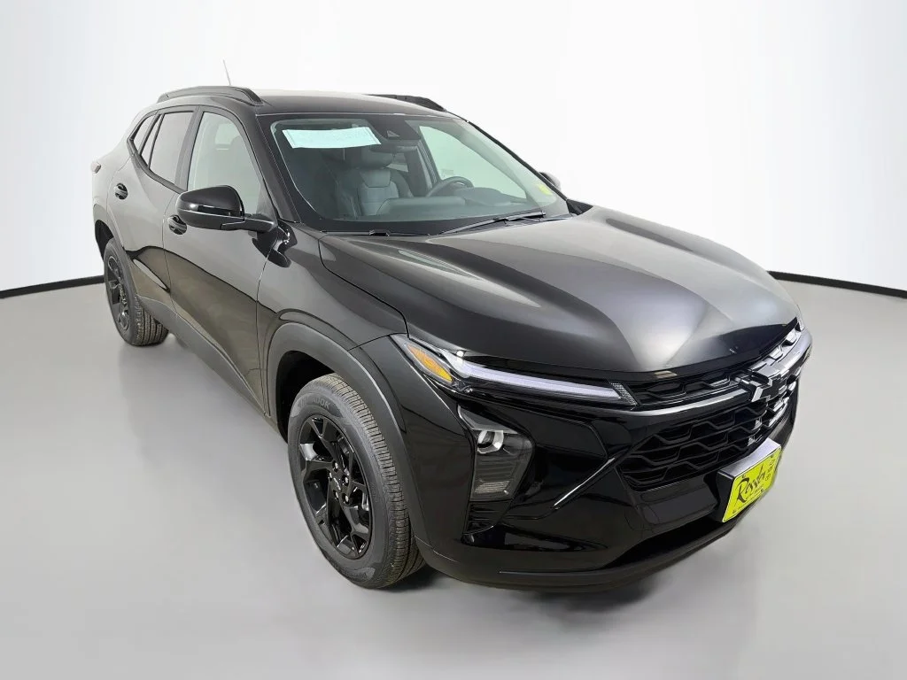 New 2026 Mosaic Black Metallic Chevrolet LT image 4