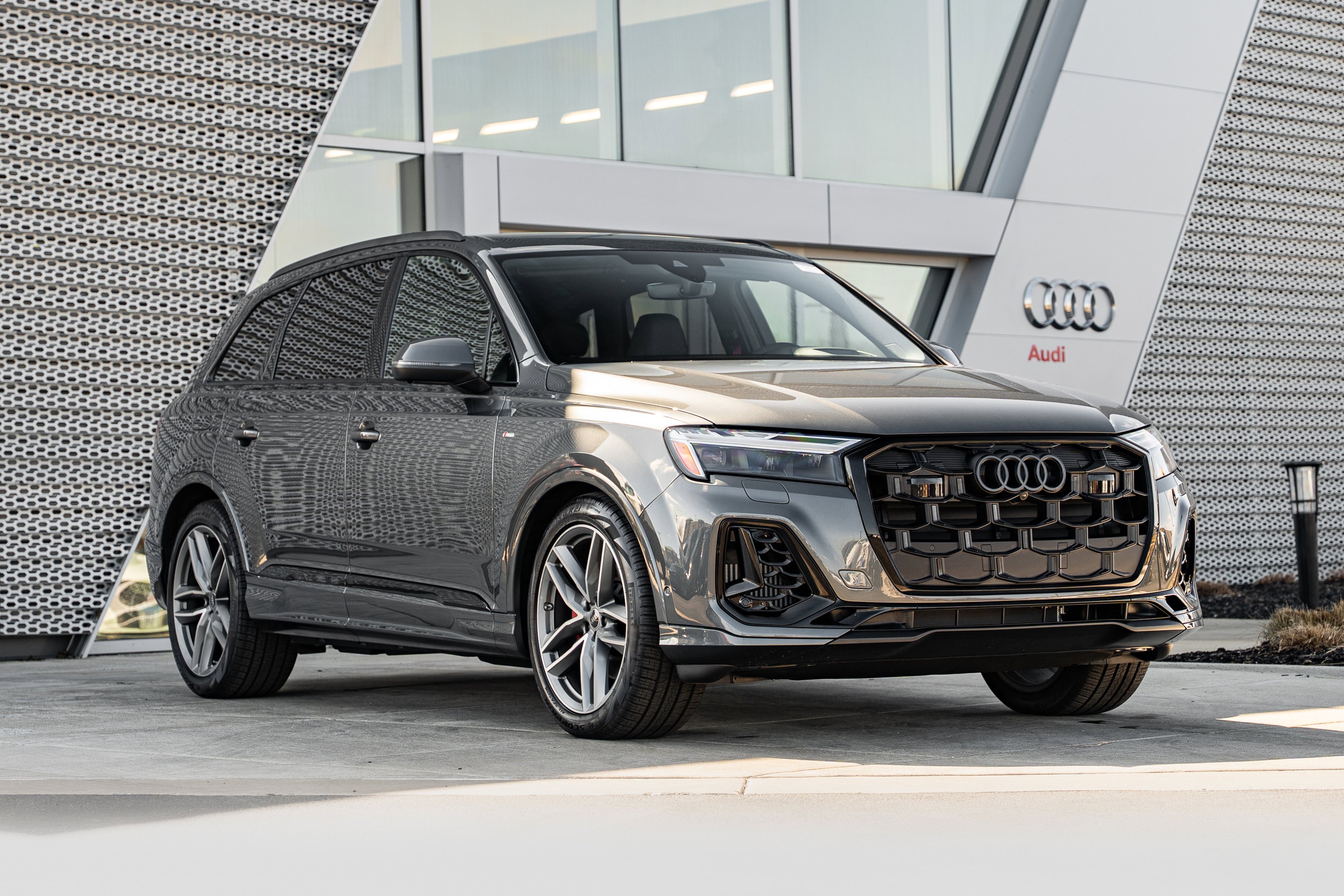 2026 Audi Q7 55 Prestige quattro Tiptronic's photo