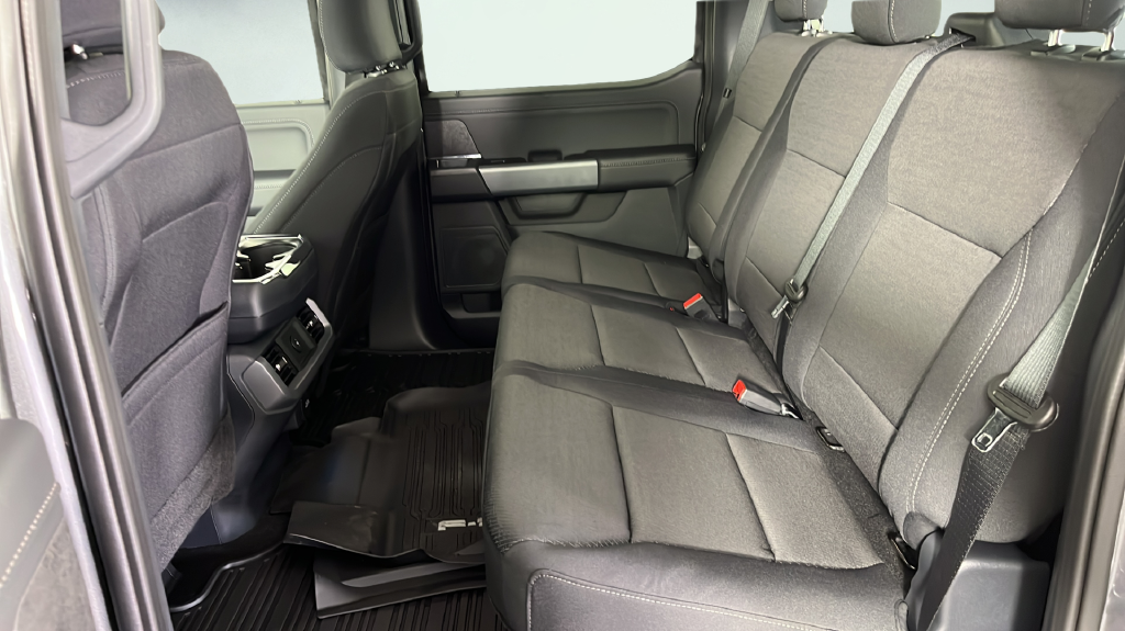 New 2026 Carbonized Gray Metallic Ford XLT image 14