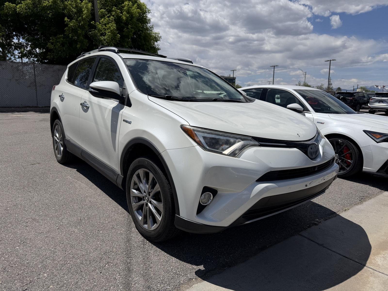 2017 Toyota RAV4 Hybrid Limited AWD's photo