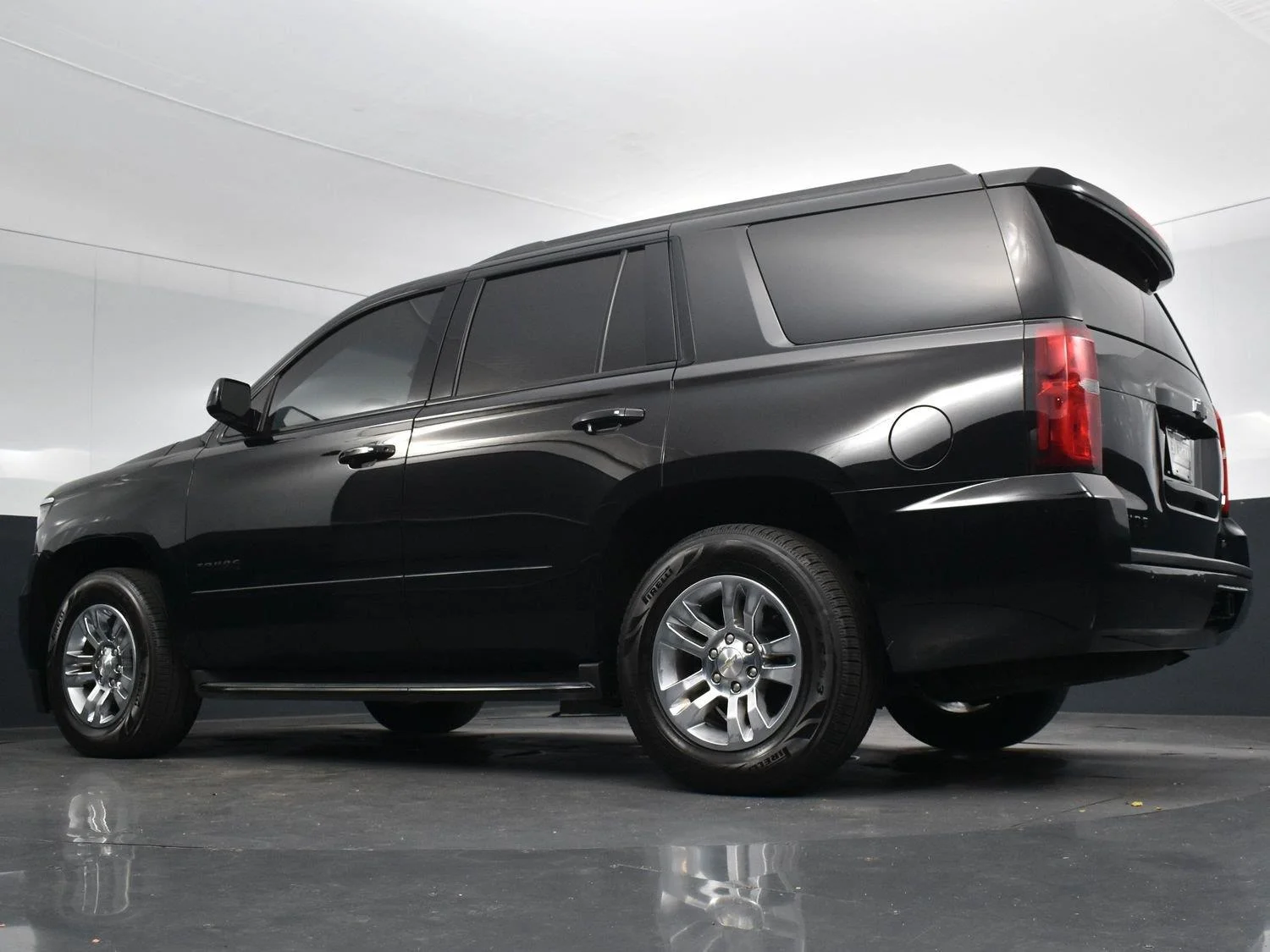 Used 2018 Black Chevrolet Premier image 50