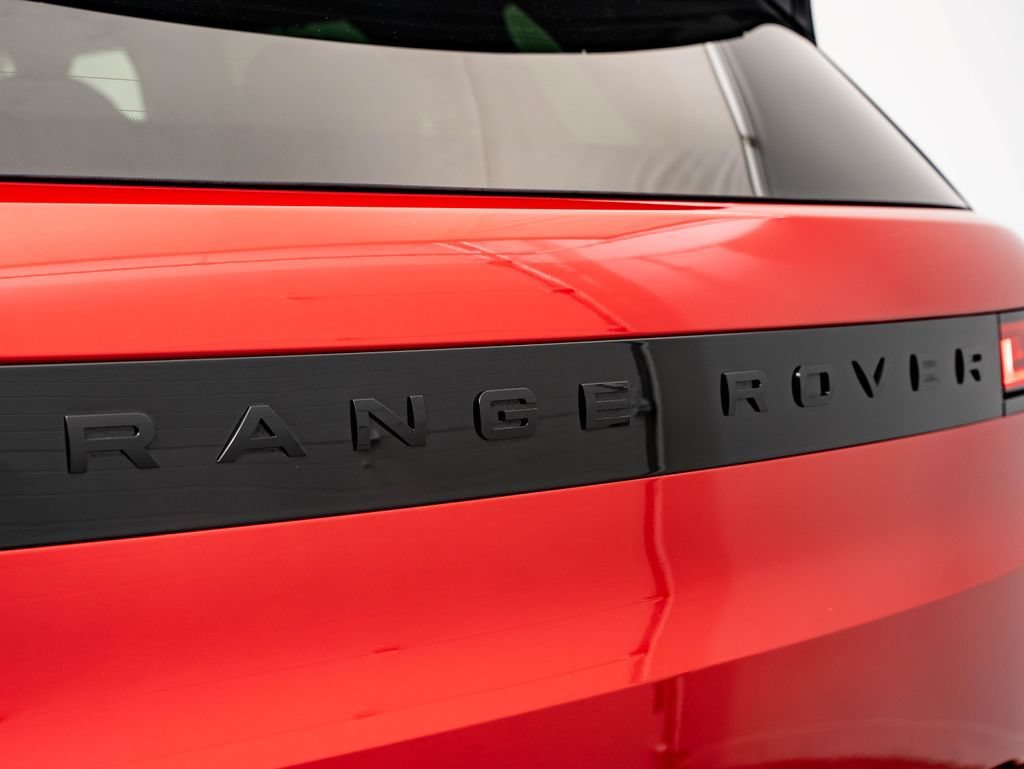 New 2026 Firenze Red Land Rover Dynamic SE image 17