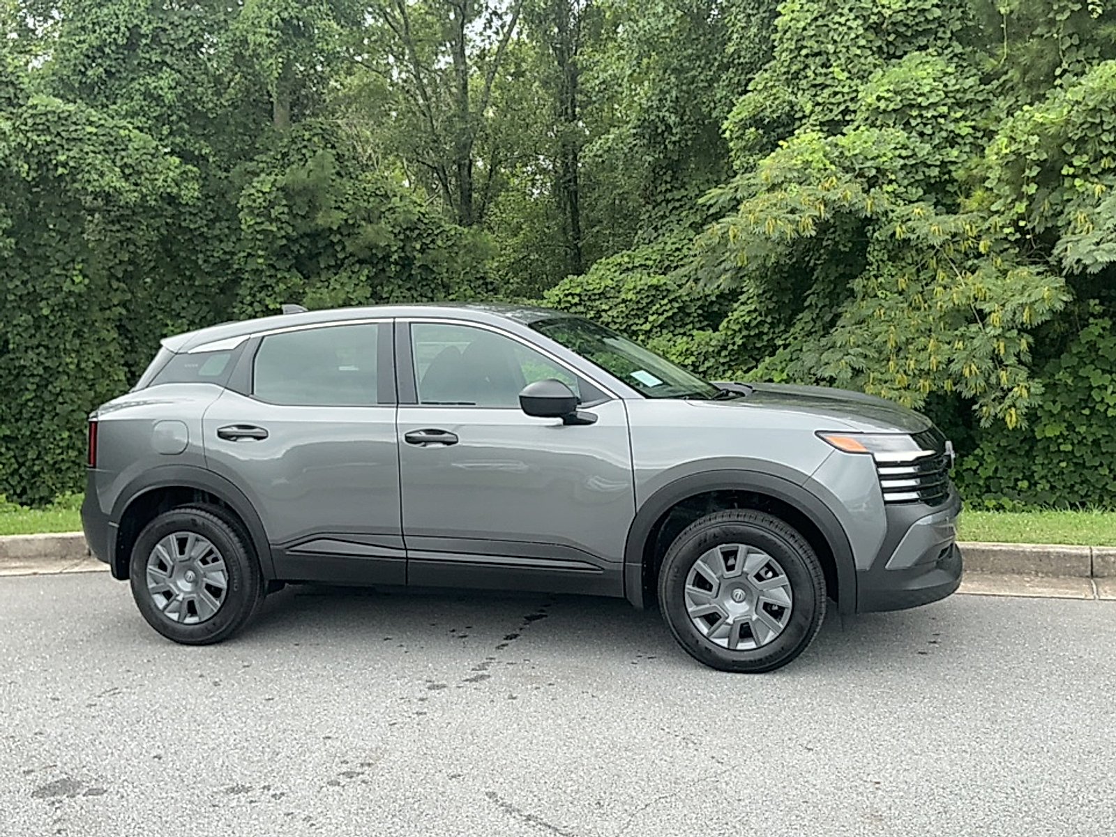2026 Nissan KICKS