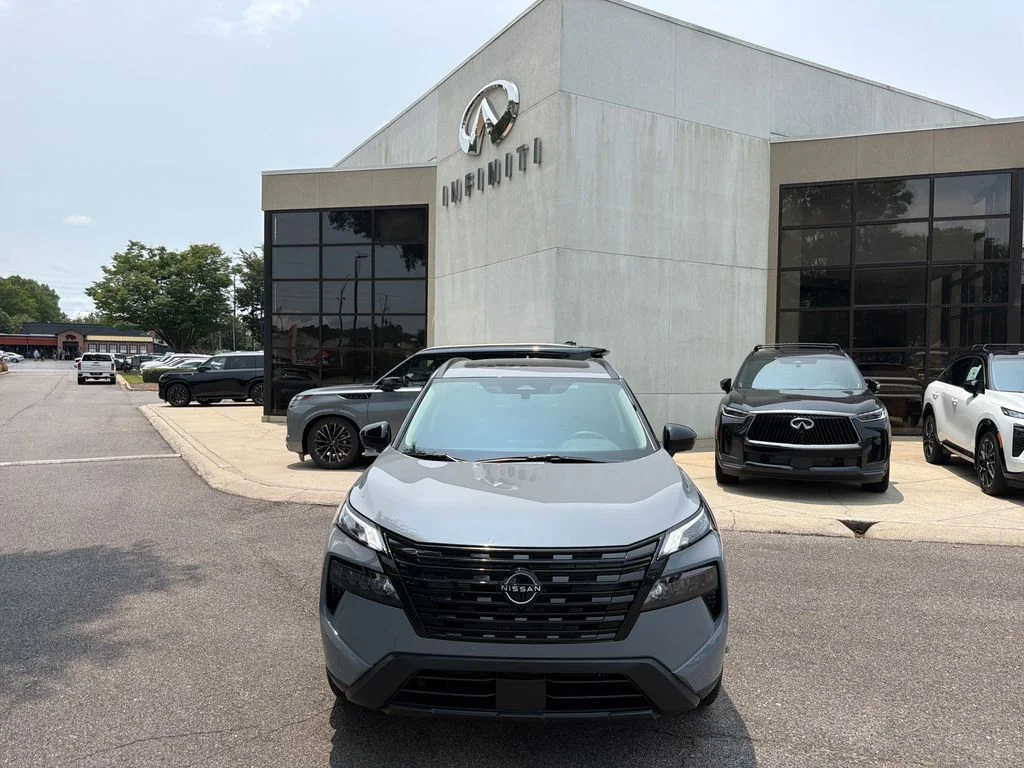 Used 2026 Boulder Gray Pearl Nissan Dark Armor image 6