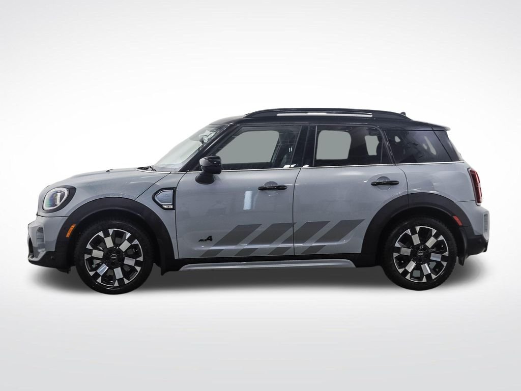 Used 2024 Grey MINI Iconic image 2