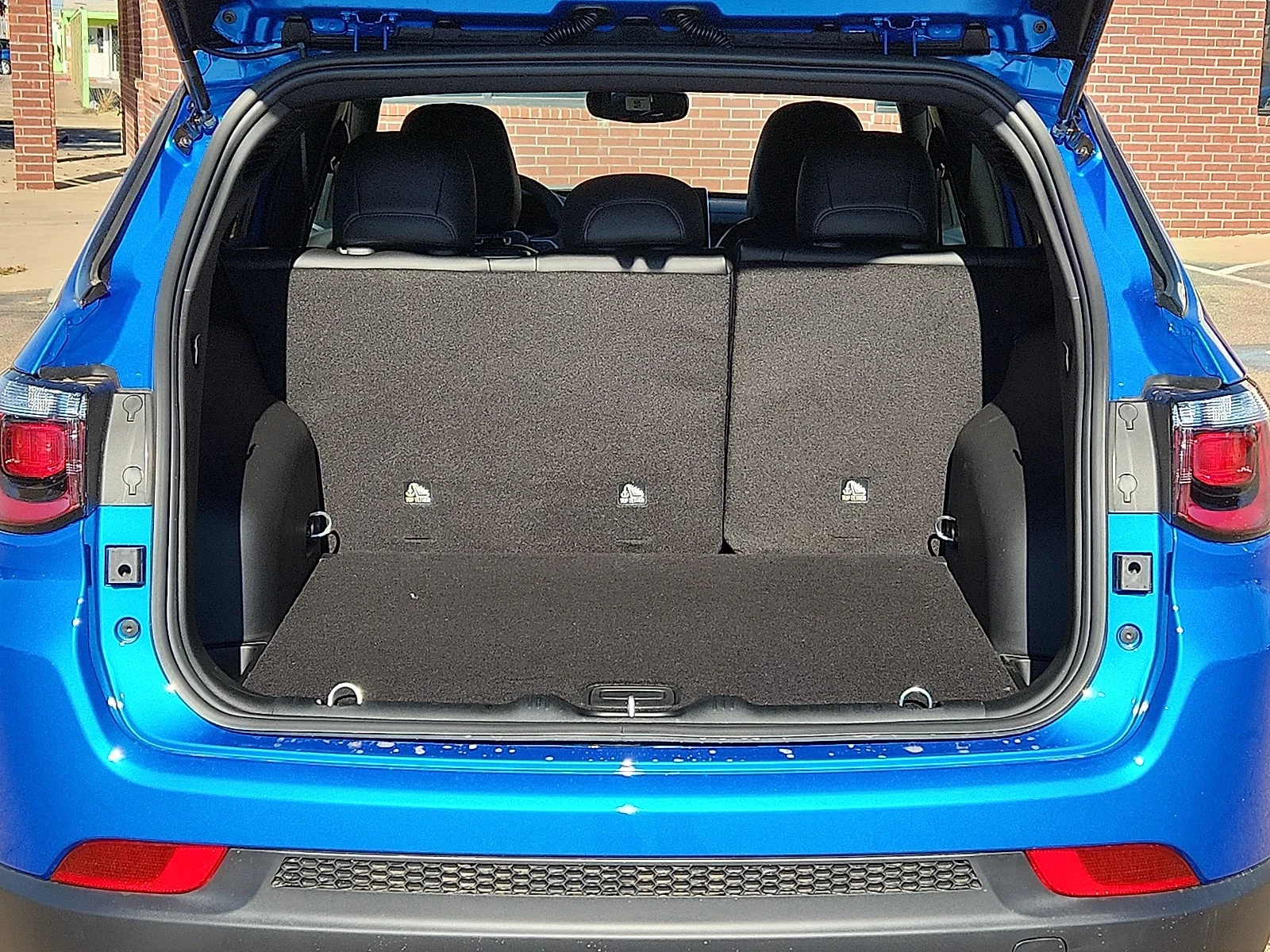 New 2026 PBJ Hydro Blue Jeep LATITUDE ALTITUDE 4X4 image 9