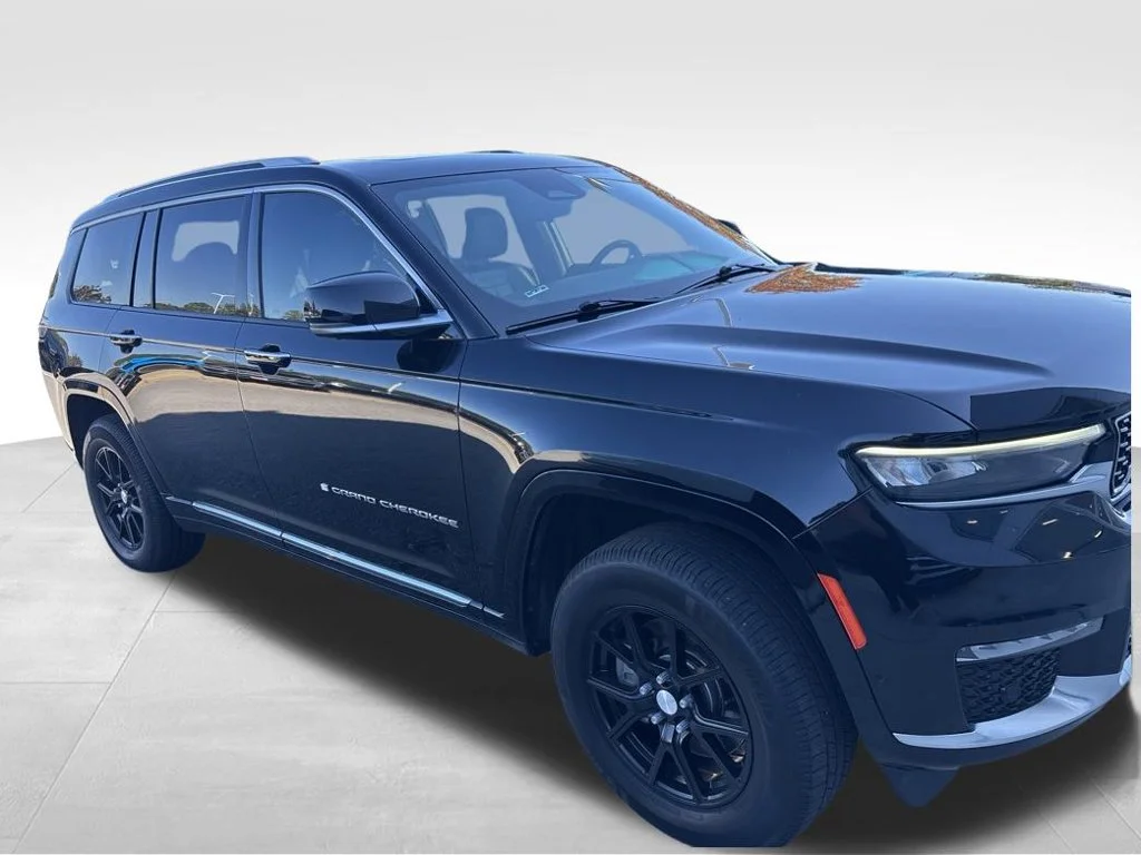 Used 2021 Black Jeep Summit image 35