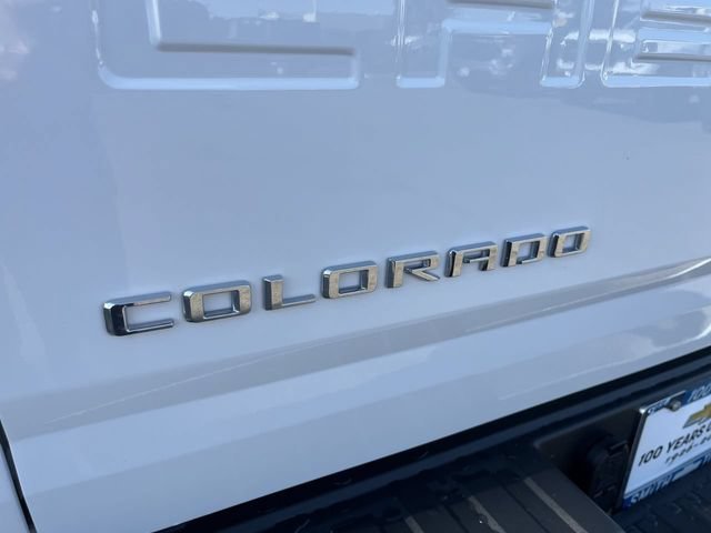 Used 2022 Summit White Chevrolet Z71 image 28