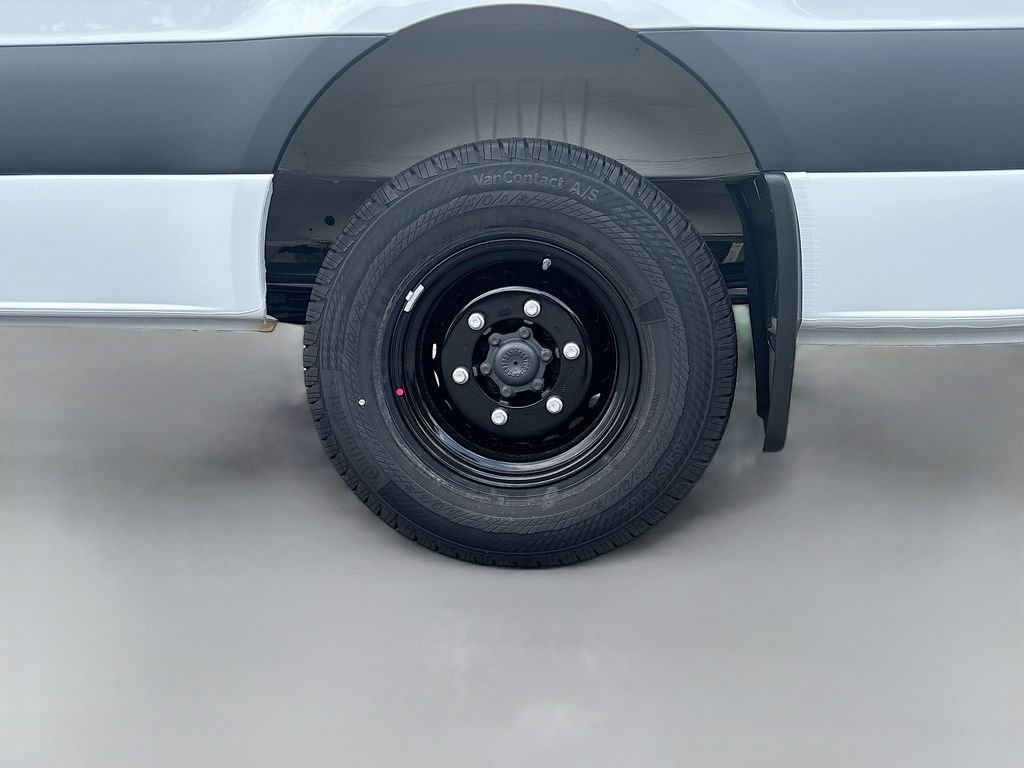 New 2026 Arctic White Mercedes-Benz Cargo 170 WB image 12