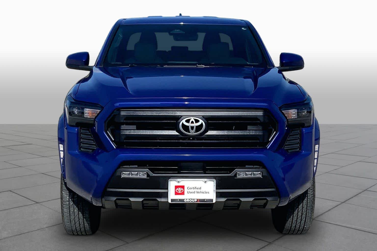 Certified Used 2025 Blue Crush Metallic Toyota SR5 image 4