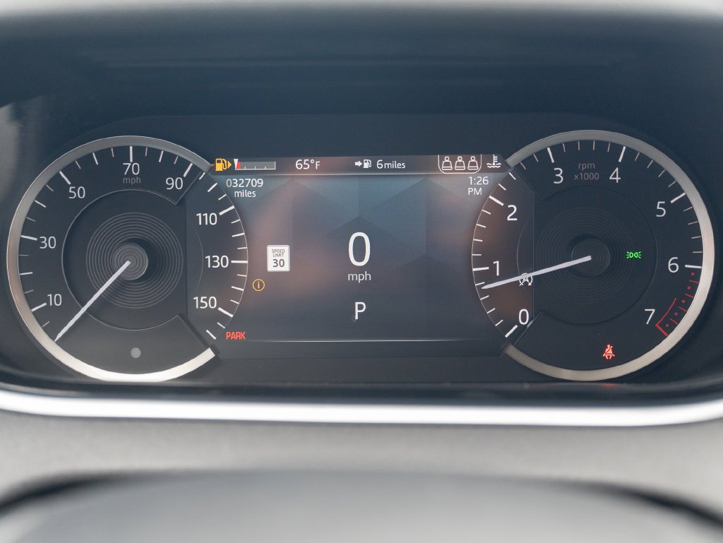 Used 2022 Black Land Rover S image 15