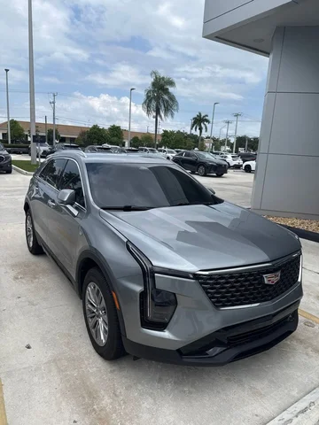 2024 Cadillac XT4 Premium Luxury