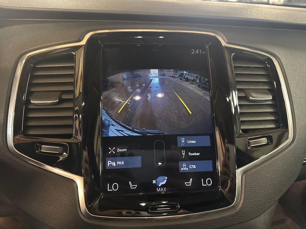Used 2018 Green Volvo T5 Momentum image 23