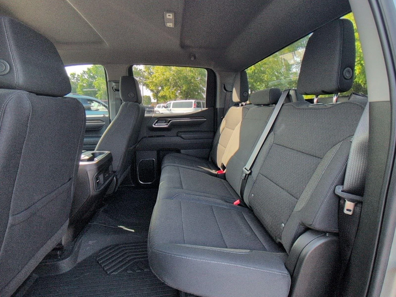 Used 2025 Sterling Gray Metallic Chevrolet LT image 36