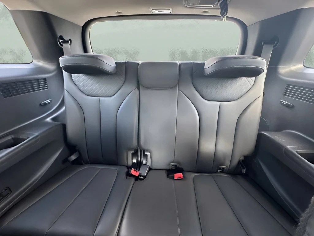 Used 2025 Gray Hyundai SEL image 14